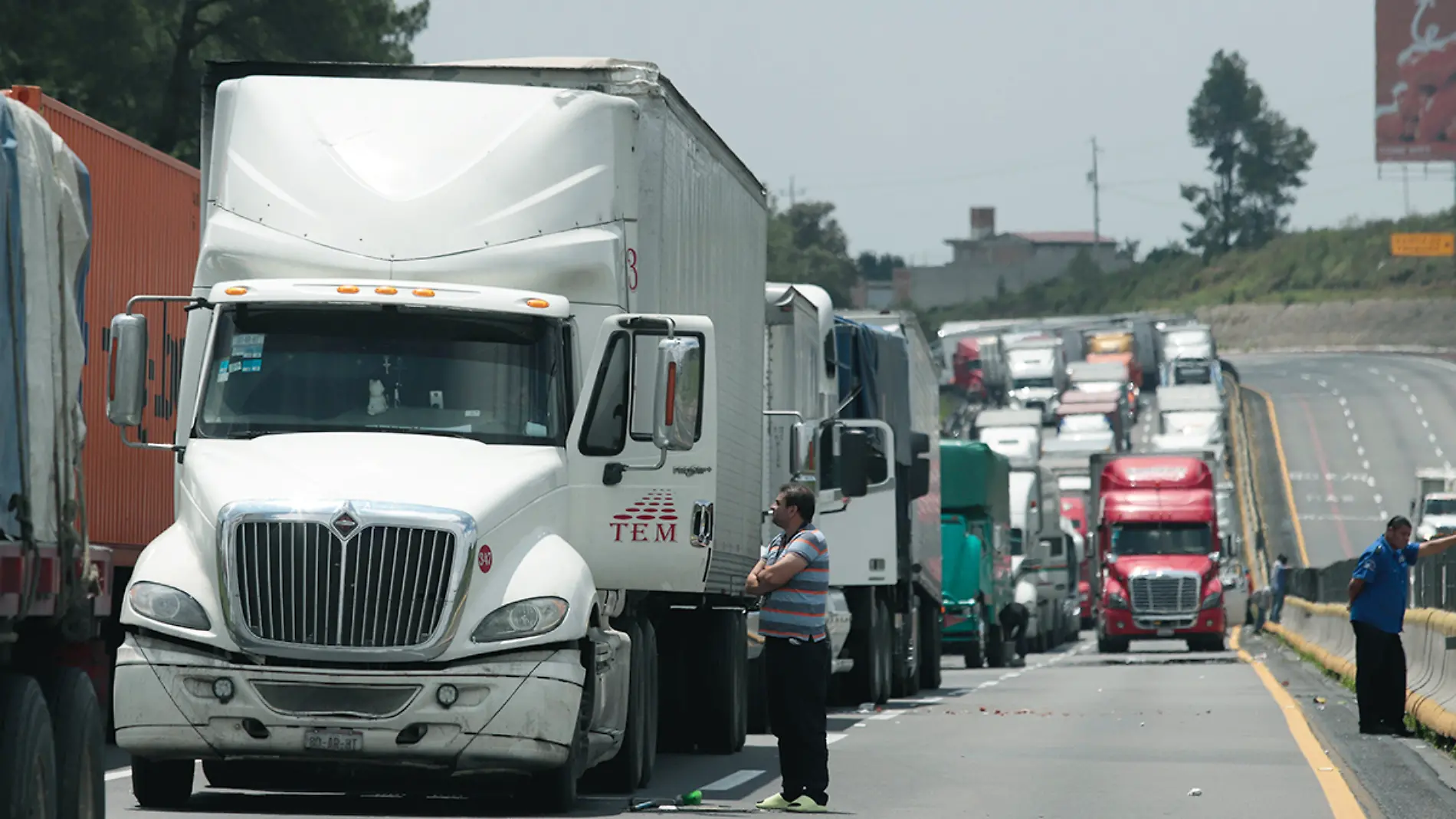 Bloqueo de autopista México-Puebla